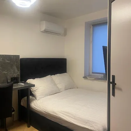 Cute Apartament Poznan Exterior photo